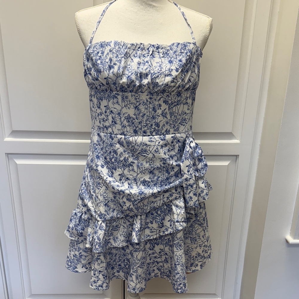 SHEIN Blue and White Floral Mini Dress